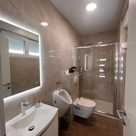 Karmen Holiday home Brodarica (Sibenik-Knin)